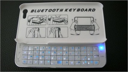 蘋果5代iPhone 5/4S變身滑蓋手機(jī) 無線藍(lán)牙鍵盤+側(cè)滑后蓋保護(hù)殼的創(chuàng)新設(shè)計(jì)