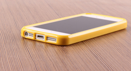 選購iPhone復(fù)古保護殼 果凍軟膠套的時尚與實用解析